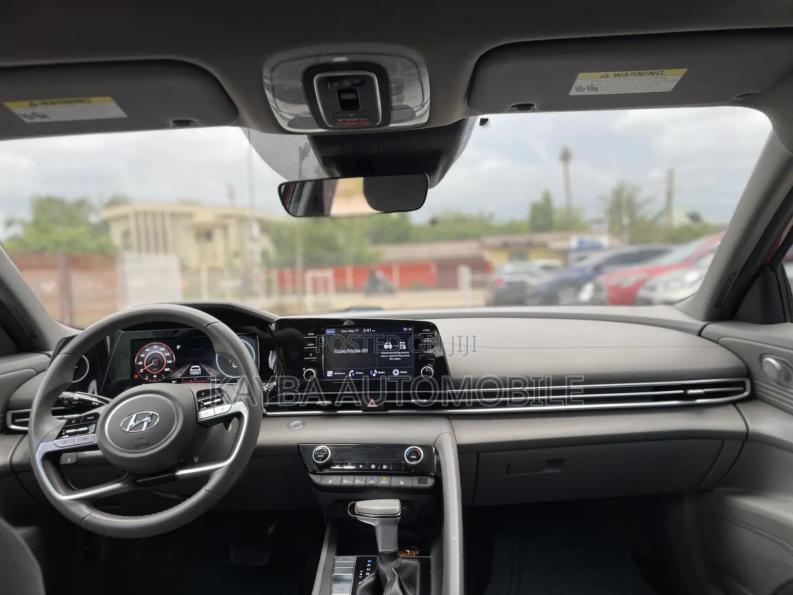 Hyundai Elantra 2022 Red