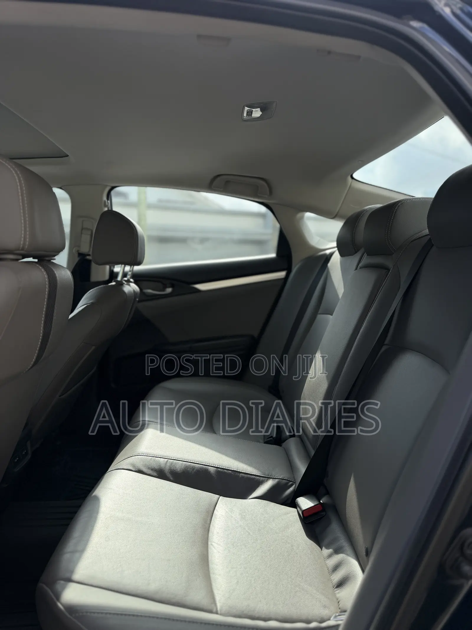 Honda Civic Touring Coupe 2020 Blue