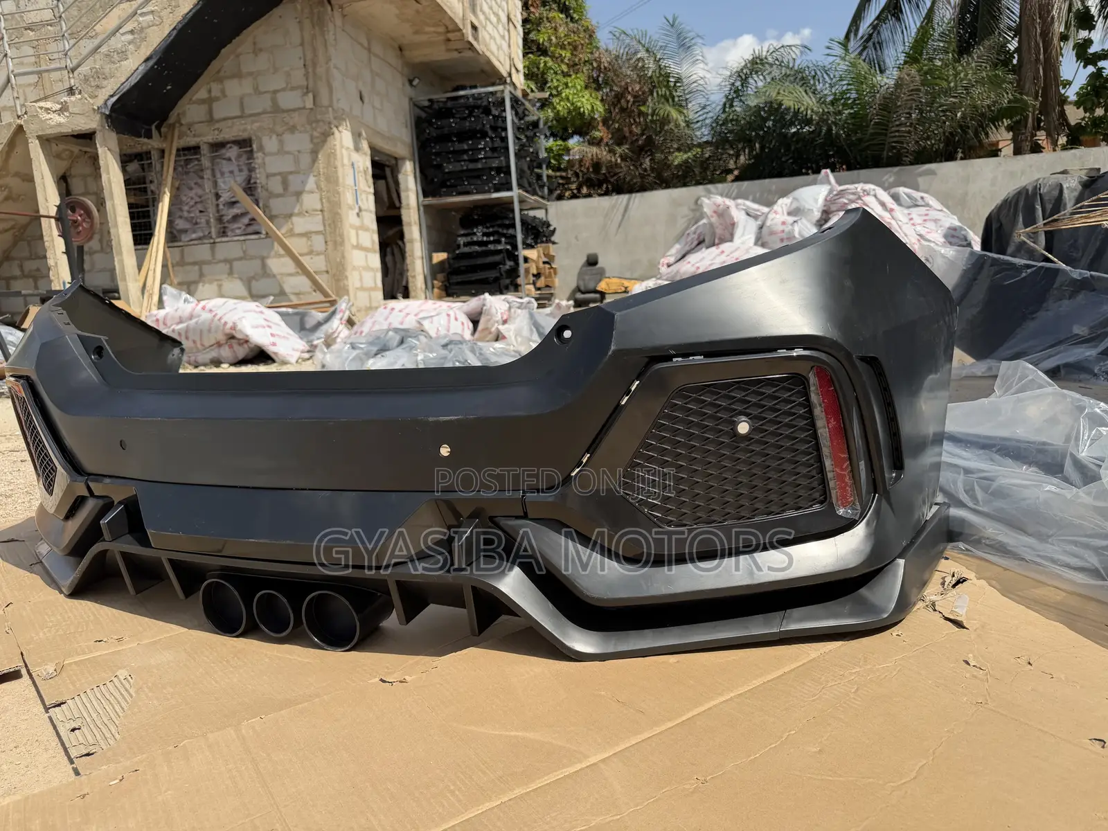 Honda Civic 2016 - 2018 Hatchback Back Bumper Complete