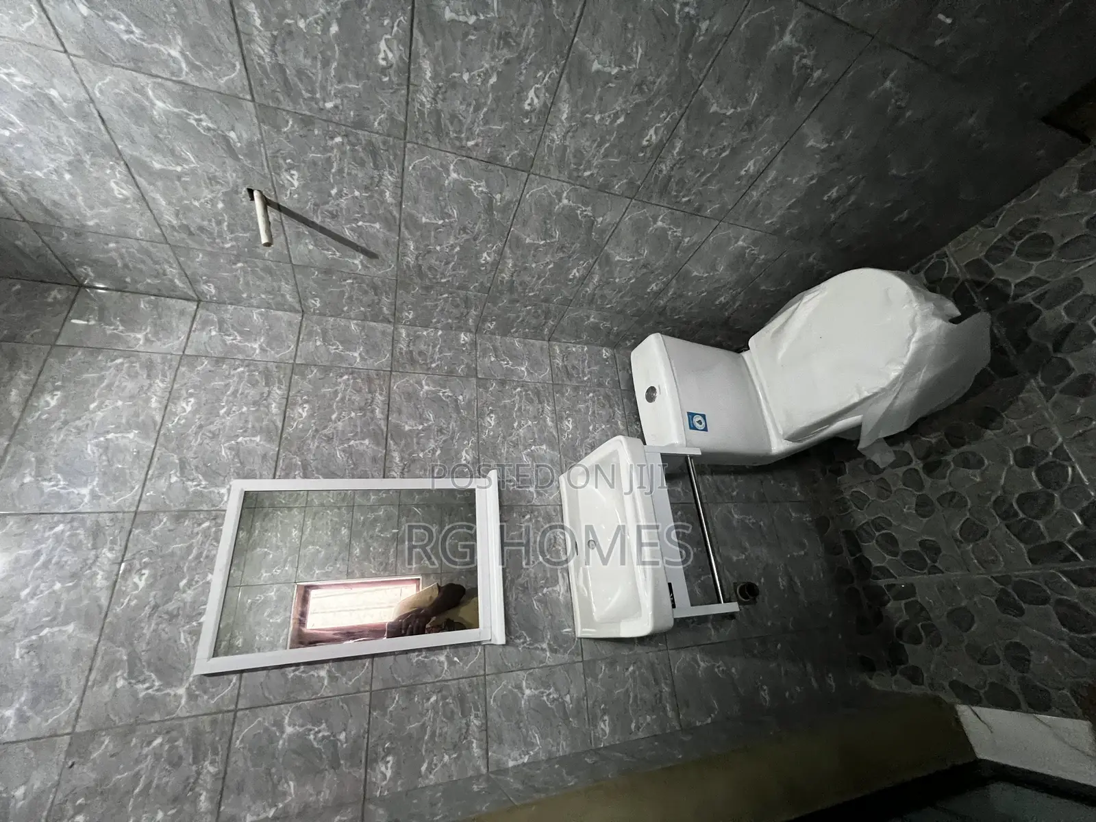 Furnished 6bdrm House in Primegate Estate, Pokuase for sale