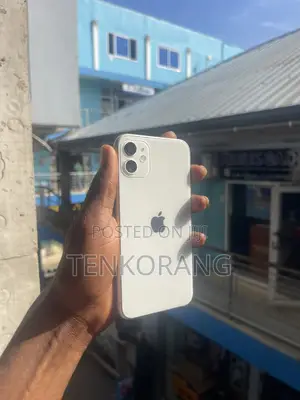 Apple iPhone 11 64 GB White