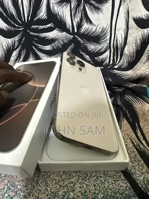 Apple iPhone 16 Pro Max 256 GB Gold