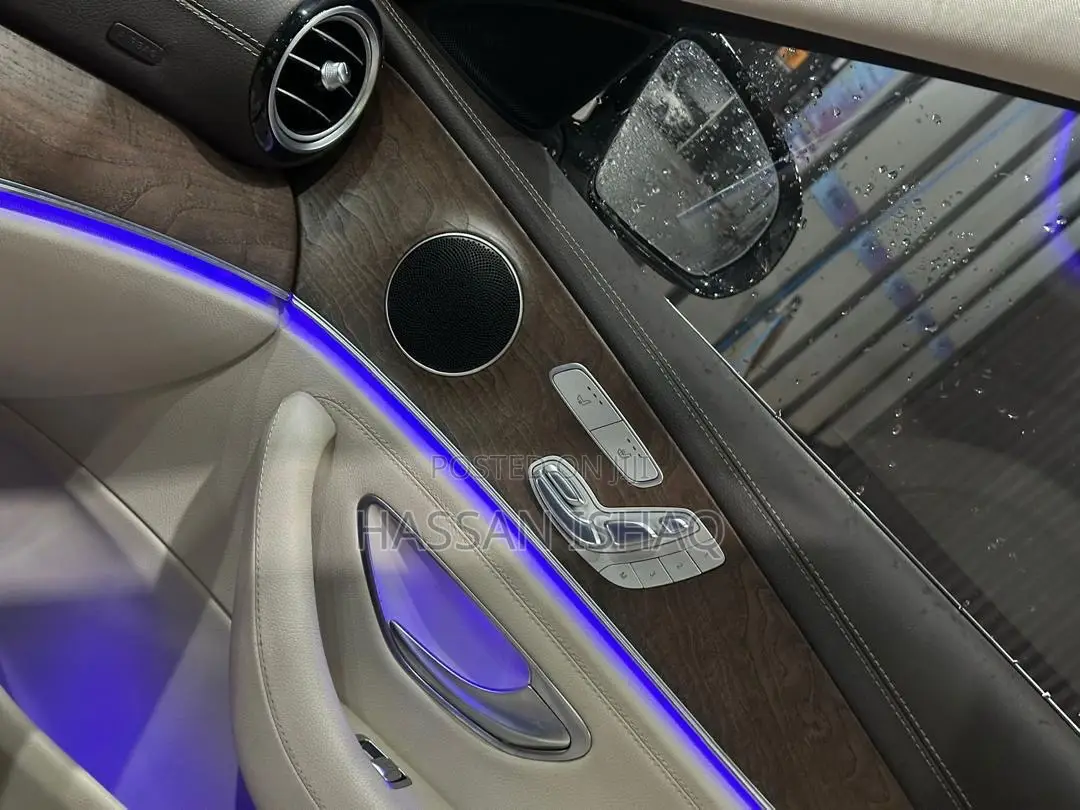 Mercedes-Benz E300 2019 White