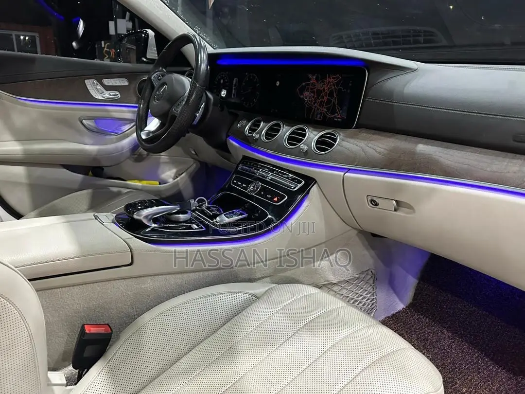 Mercedes-Benz E300 2019 White