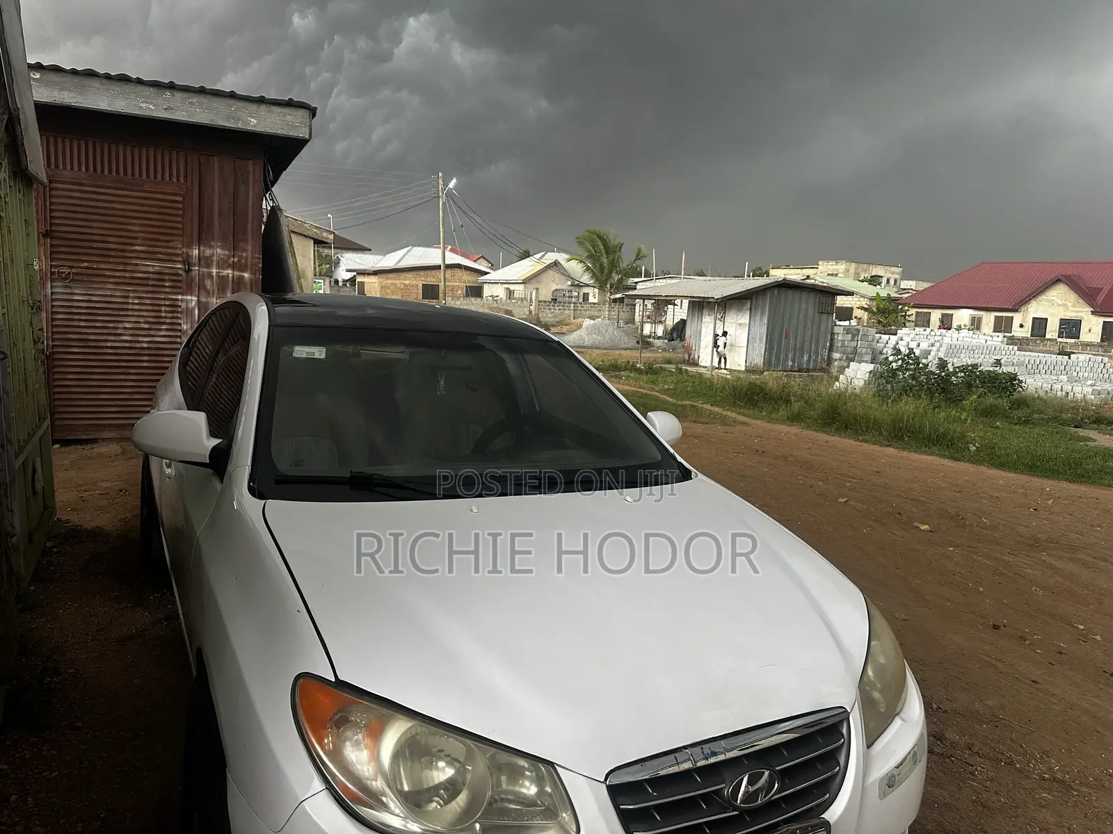 Hyundai Elantra 2010 White