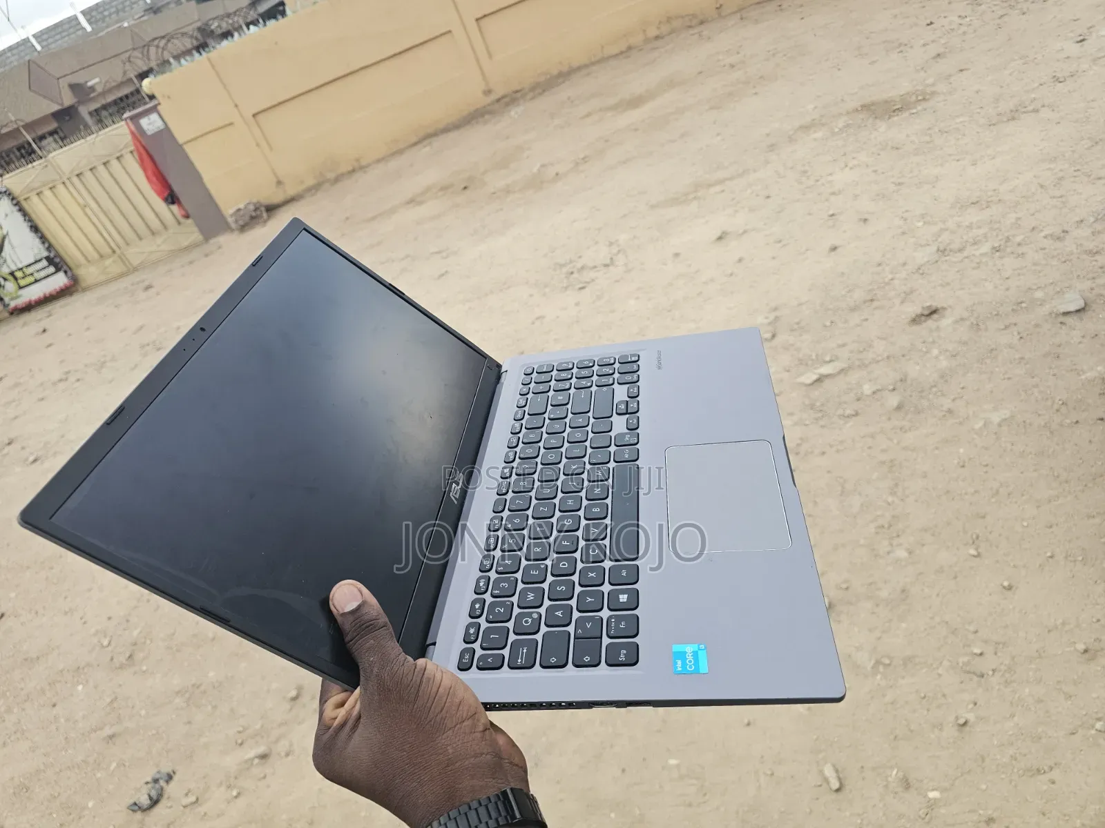 Laptop Asus VivoBook F512DA 8GB Intel Core i5 SSD 256GB