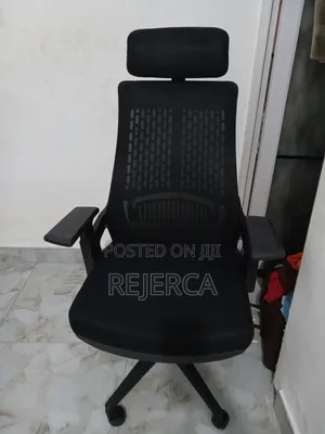 Adjustable Office Swivel Chair