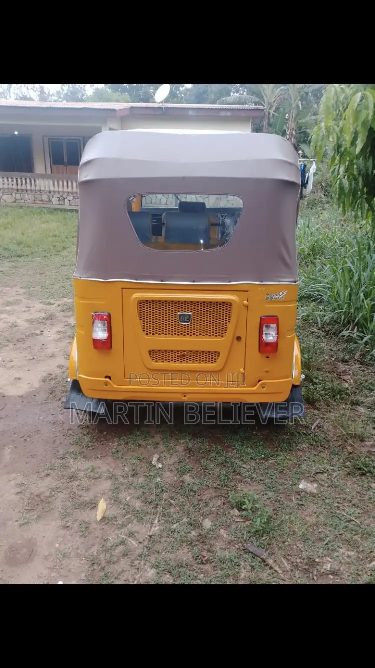 Bajaj RE 2022 Yellow