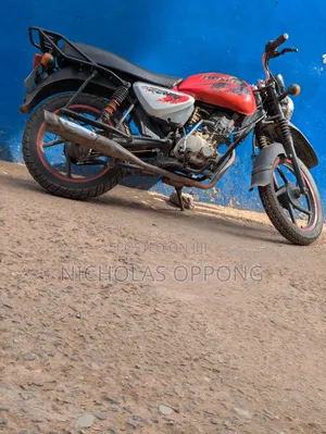 Bajaj Boxer 150 UG 2020 Red