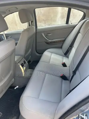 BMW 320i 2012 Silver