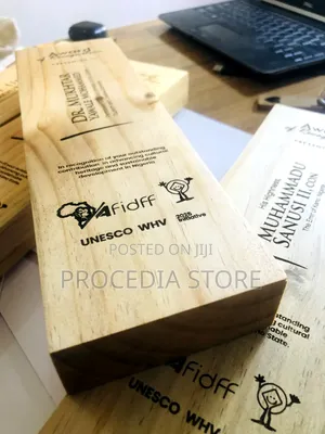 Custom Wooden Plaques, Corporate Awards Recognition Plaques