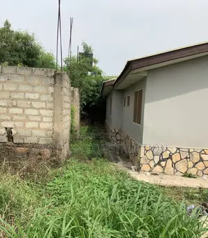 14bdrm Villa in New Legon for sale