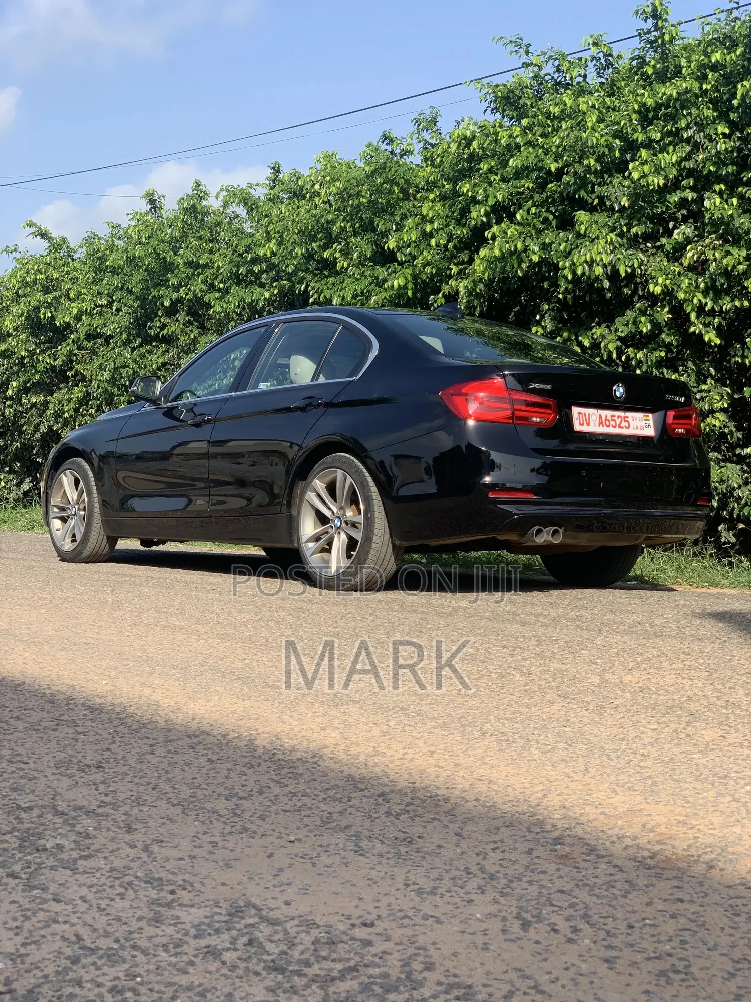 BMW 330i 2017 Black