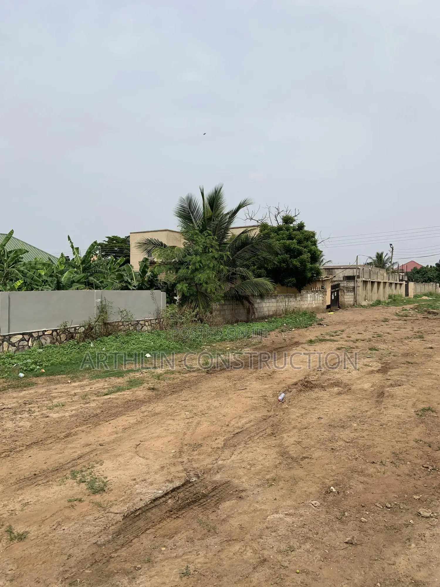 14bdrm Villa in New Legon for sale