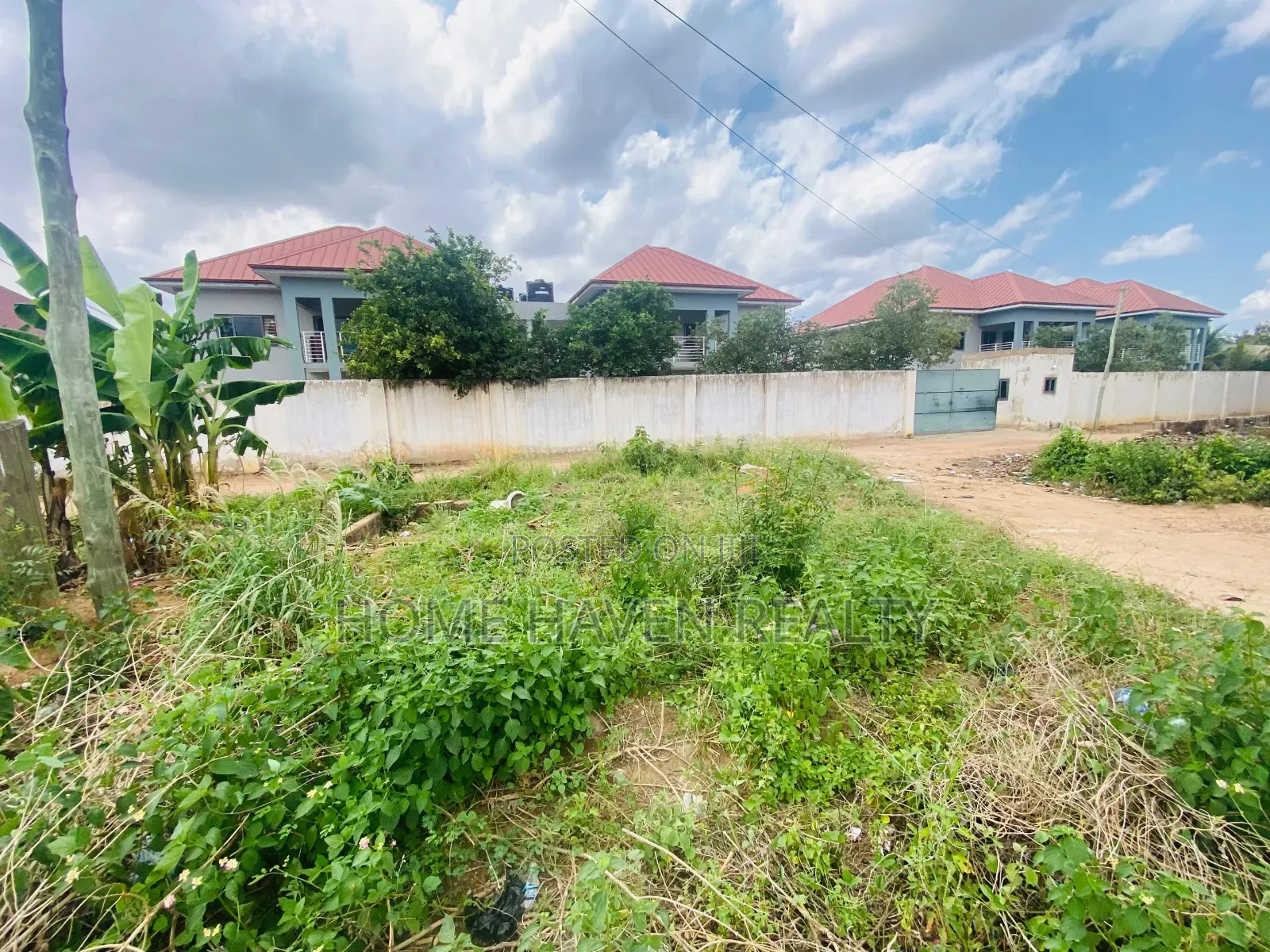 60/80 Land for Sale at Ashongman Estate
