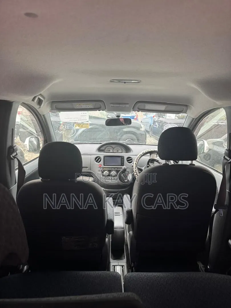 Toyota Sienta 1.5 AWD 2015 White