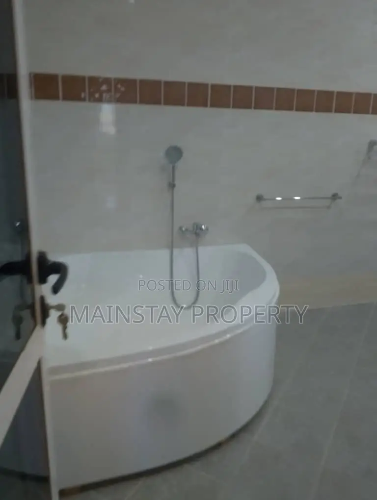 6bdrm House in Mainstay Estates, Agbogba for sale