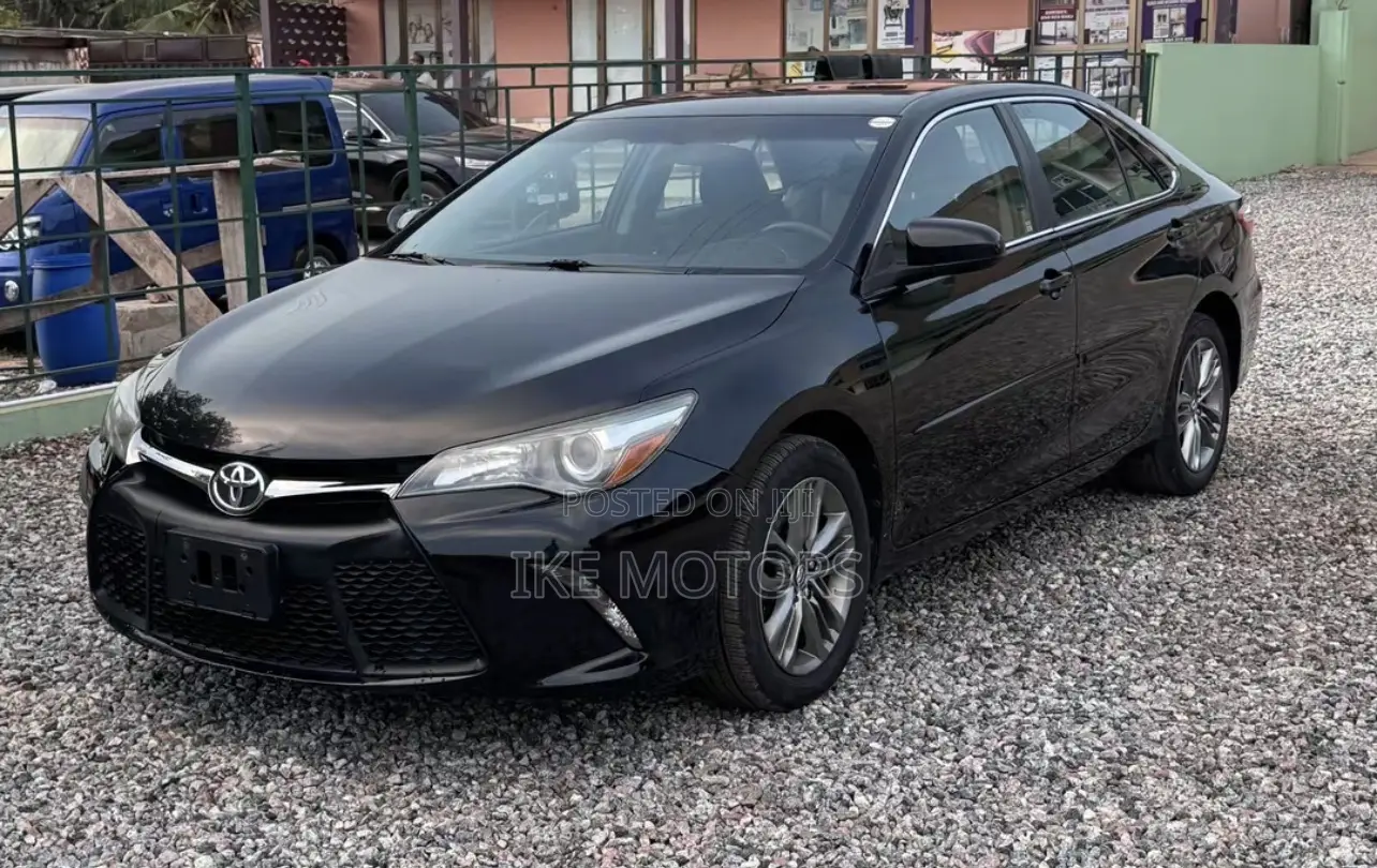 Toyota Camry 2017 Black