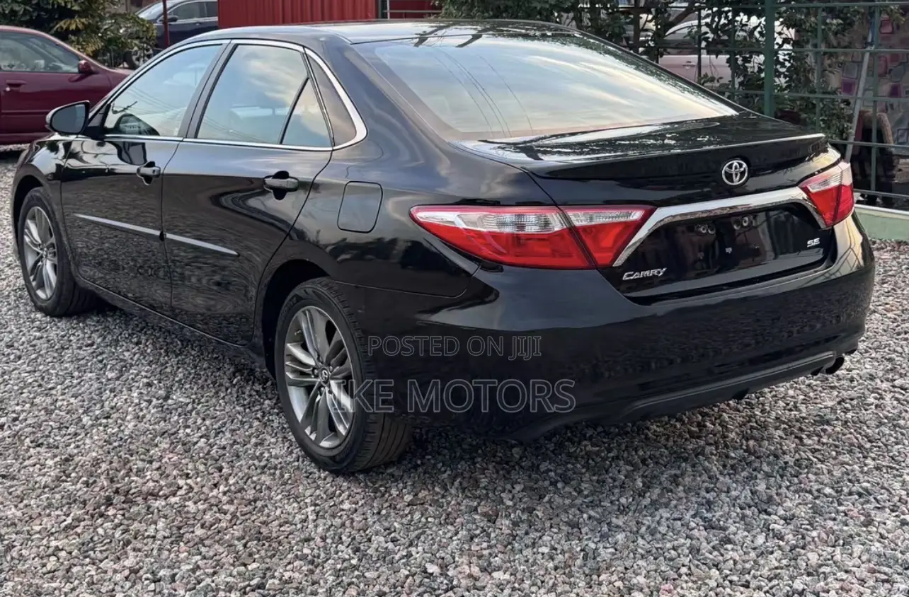 Toyota Camry 2017 Black