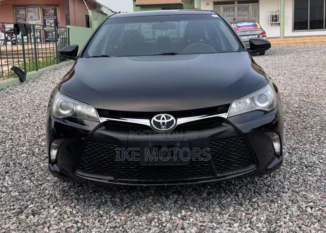 Toyota Camry 2017 Black
