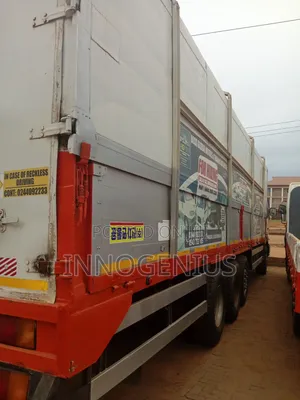 Daewoo Container Truck – 2015 White for Sale