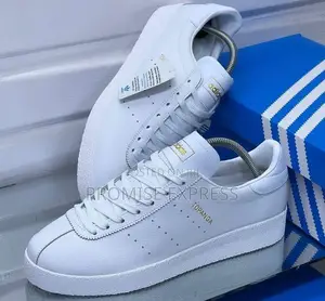 Adidas Topanga Sneaker