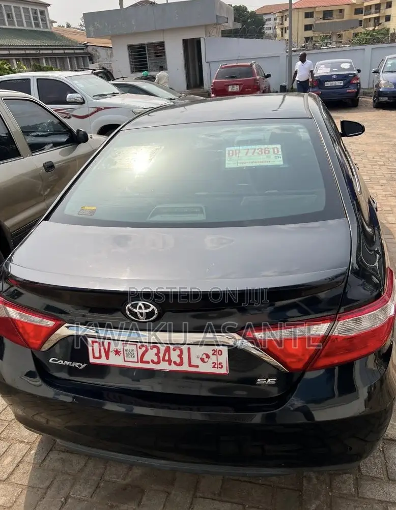 Toyota Camry 2017 Black