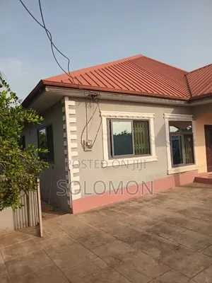 4bdrm House in New Site, Abura/Asebu/Kwamankese for sale