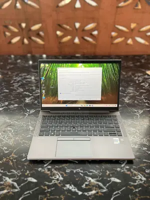 Laptop HP ZBook Firefly G8 16GB Intel Core i5 SSD 256GB