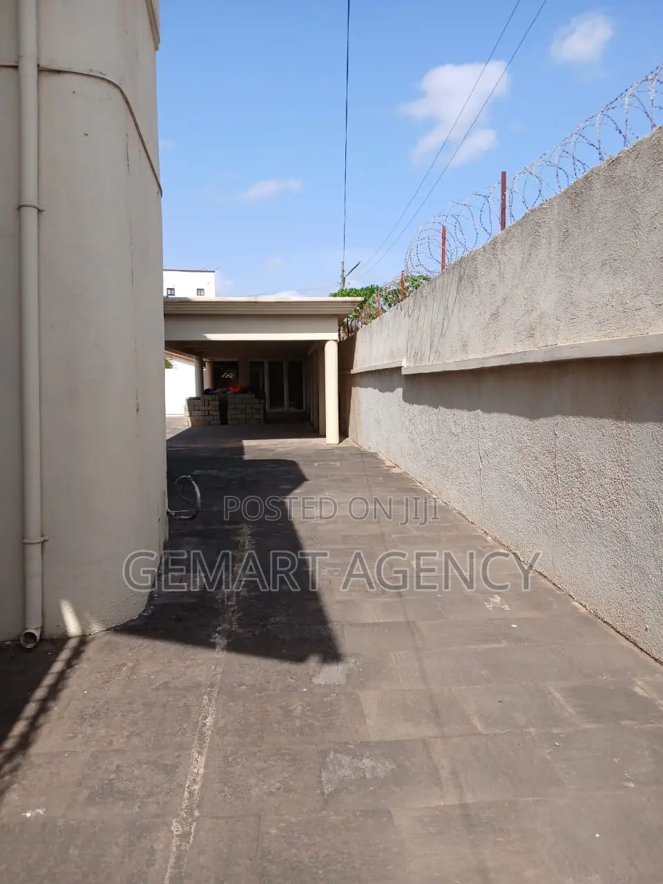 Furnished 5bdrm House in Haatso West Land for sale