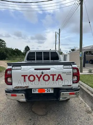 Toyota Hilux Revo Double Cab Deisel 2.4 AWD 2022 White
