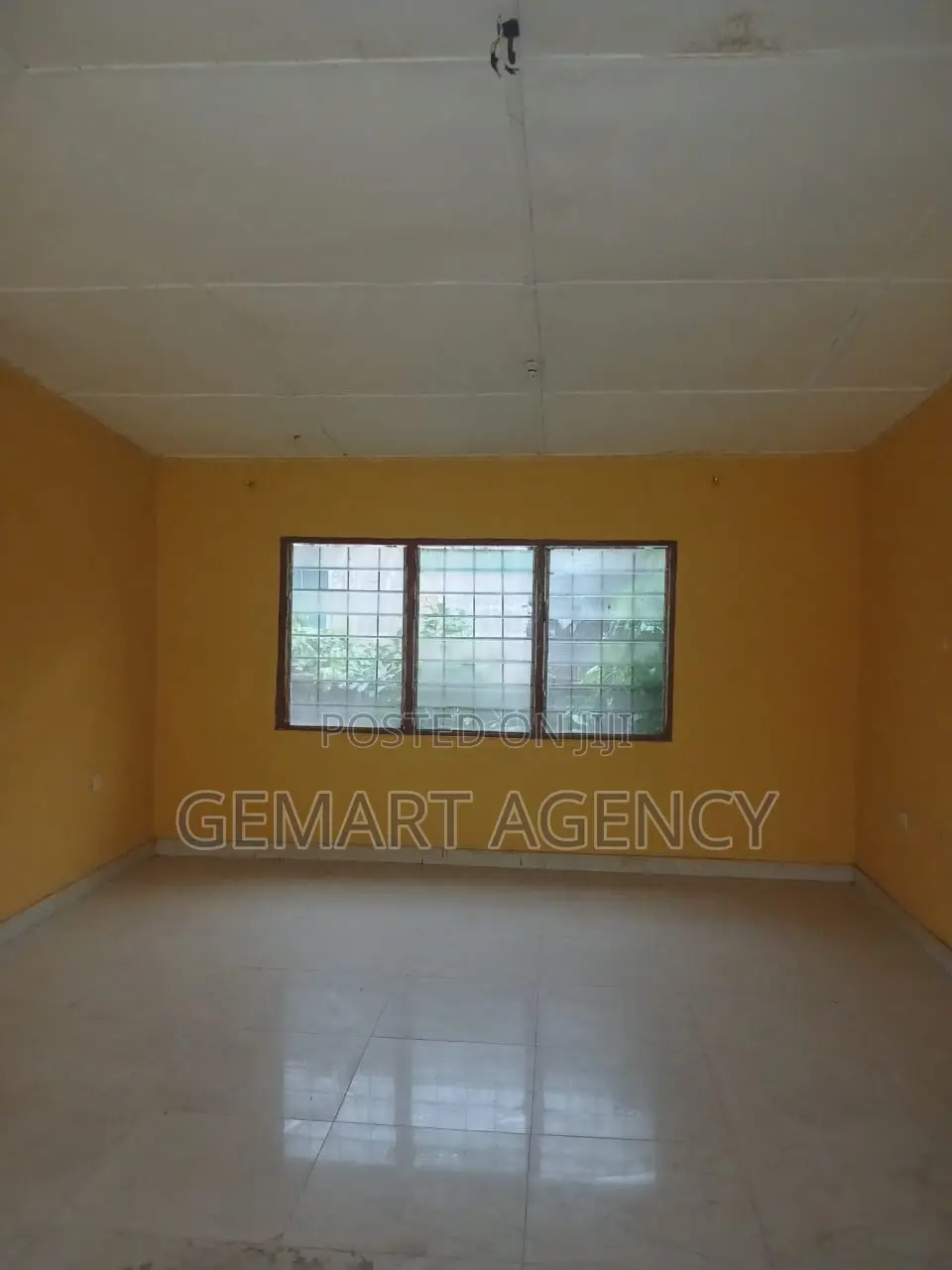 2bdrm House in Taifas Mr. Agyei for rent