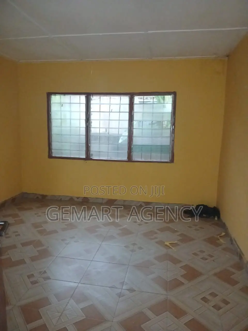 2bdrm House in Taifas Mr. Agyei for rent