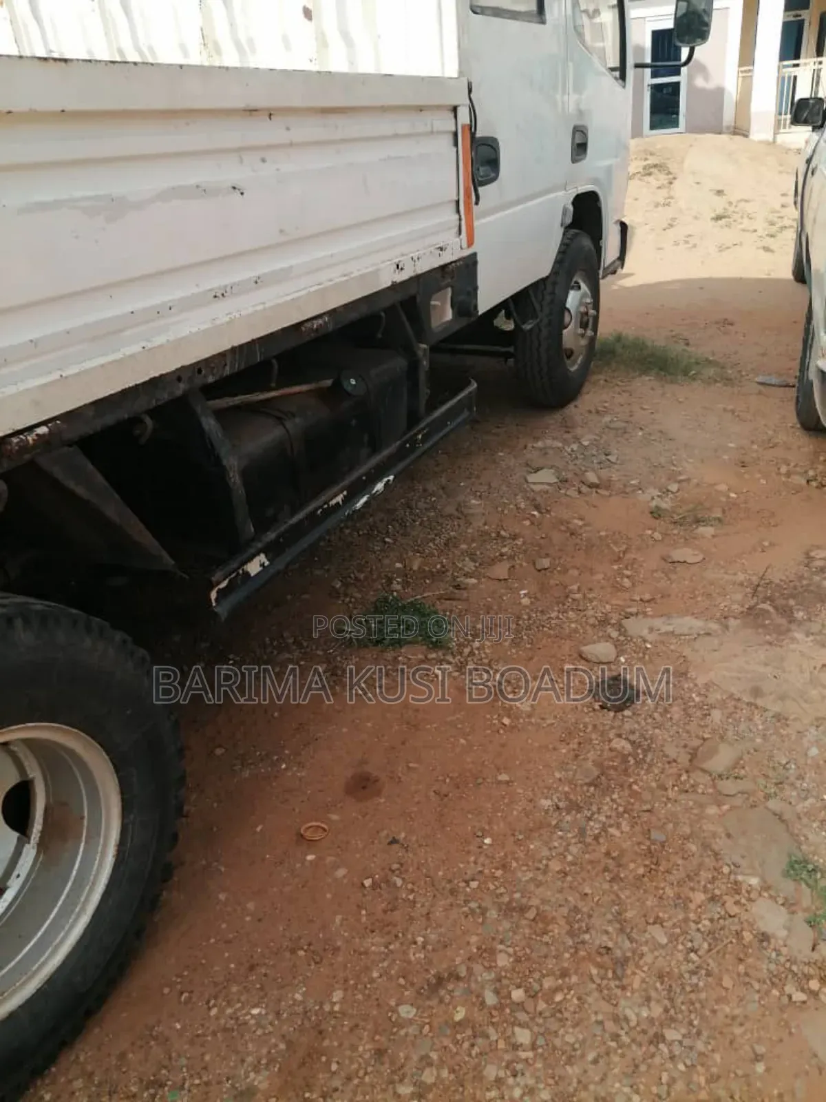 Isuzu 2014 White
