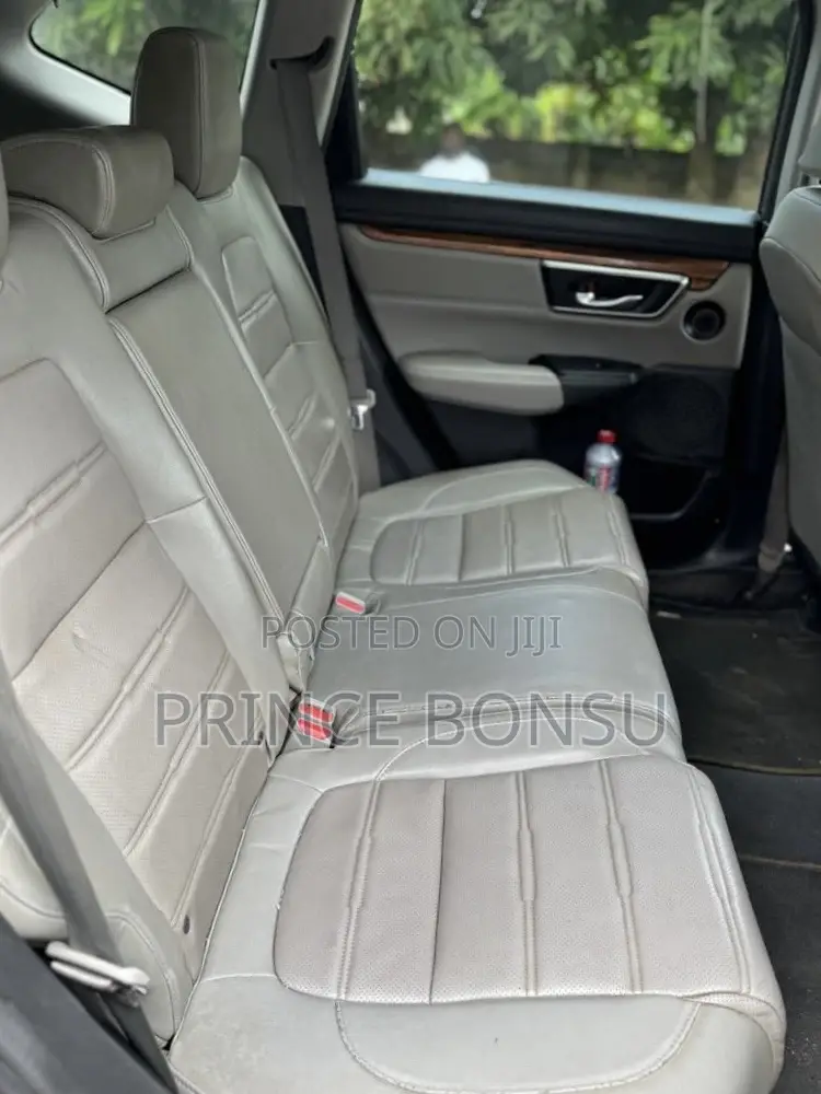 Honda CR-V Touring AWD 2019 Gray