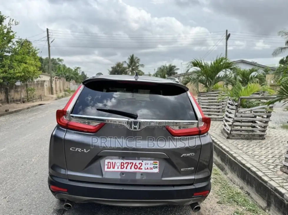 Honda CR-V Touring AWD 2019 Gray