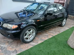 BMW 325i 2012 Black
