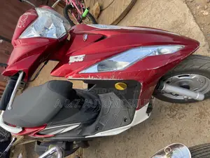 Piaggio Scooter 2023 Red
