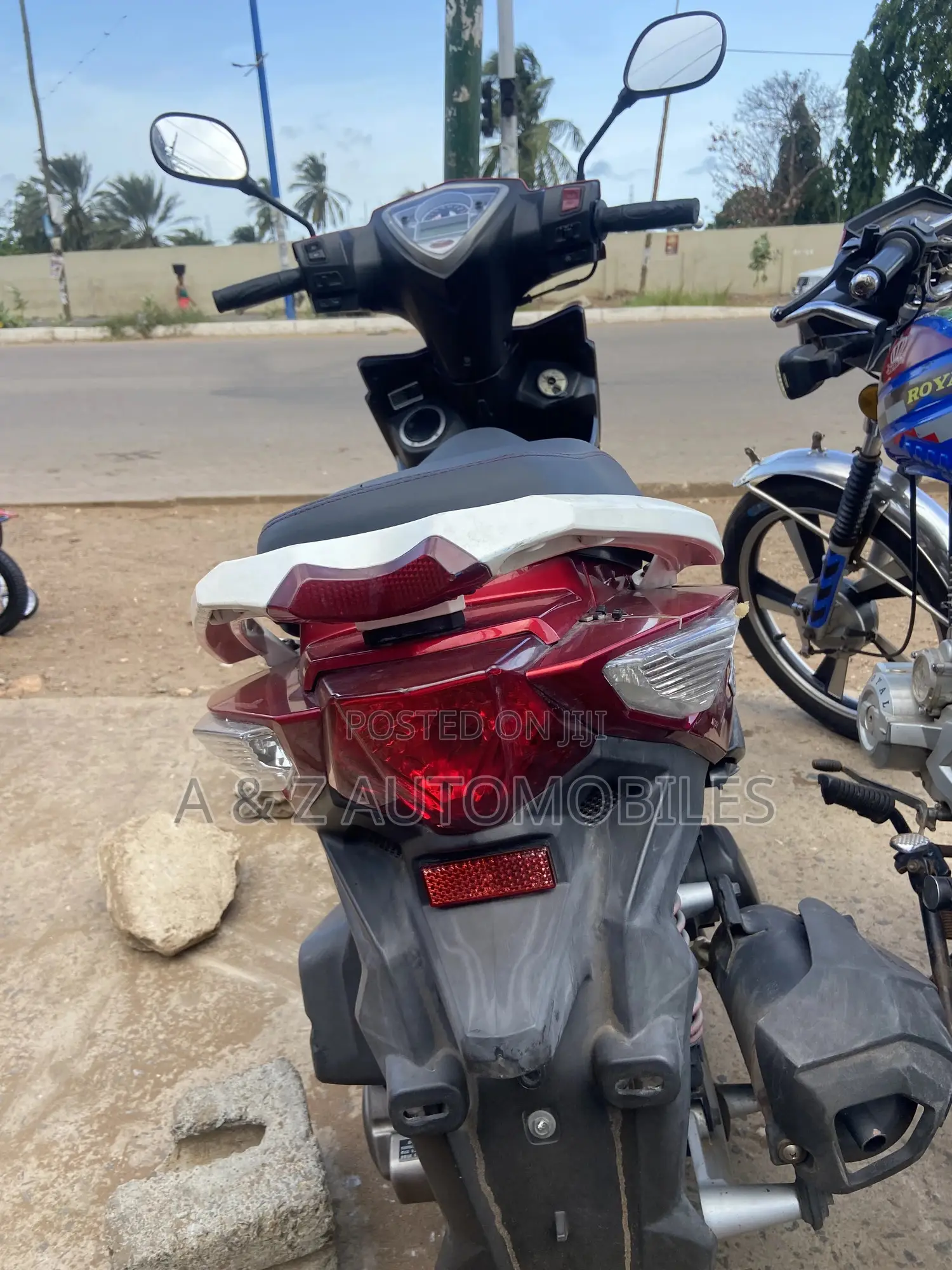 Piaggio Scooter 2023 Red