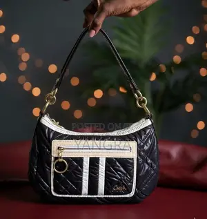 Vintage Y2k Style Black Quilted Nylon Shoulder Bag – Sporty Chic