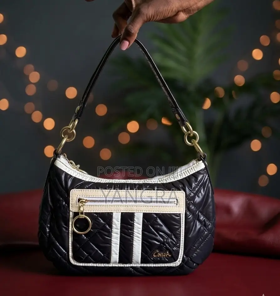 Vintage Y2k Style Black Quilted Nylon Shoulder Bag – Sporty Chic