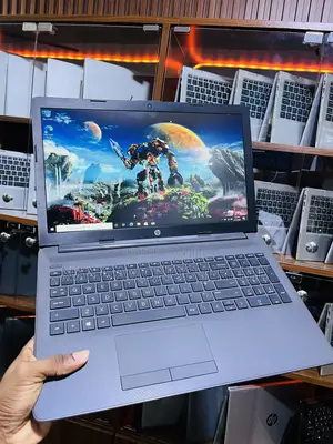 Laptop HP 255 G6 8GB AMD SSD 128GB