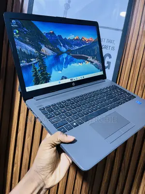 Laptop HP 250 G7 4GB Intel Celeron SSD 128GB
