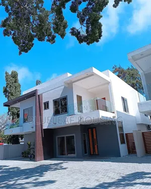 3bdrm Townhouse / Terrace in Cantonments for rent