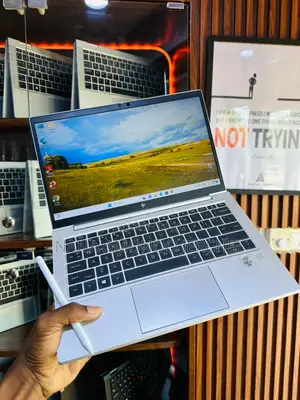 Laptop HP EliteBook 830 G7 8GB Intel Core i5 SSD 256GB