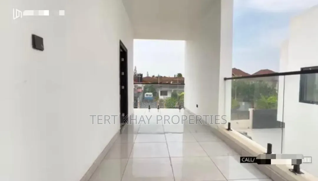 4bdrm Mansion in Adjiriganor, Boundary Road Area for sale