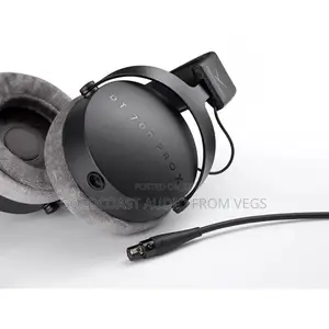 Beyerdynamic Dt 700 Pro X Closed-Back Studio Headphones