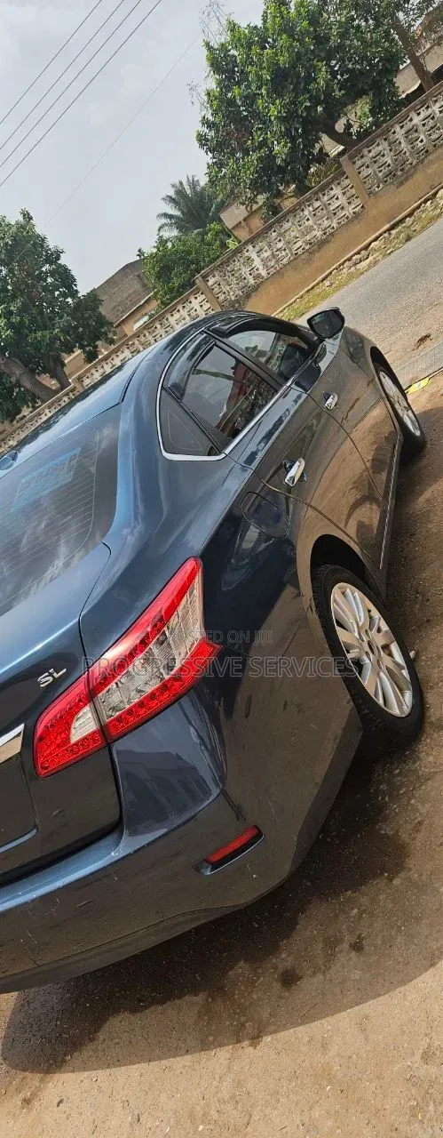 Nissan Sentra 2015 Gray