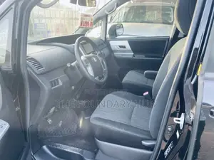 Toyota Voxy 2013 Black