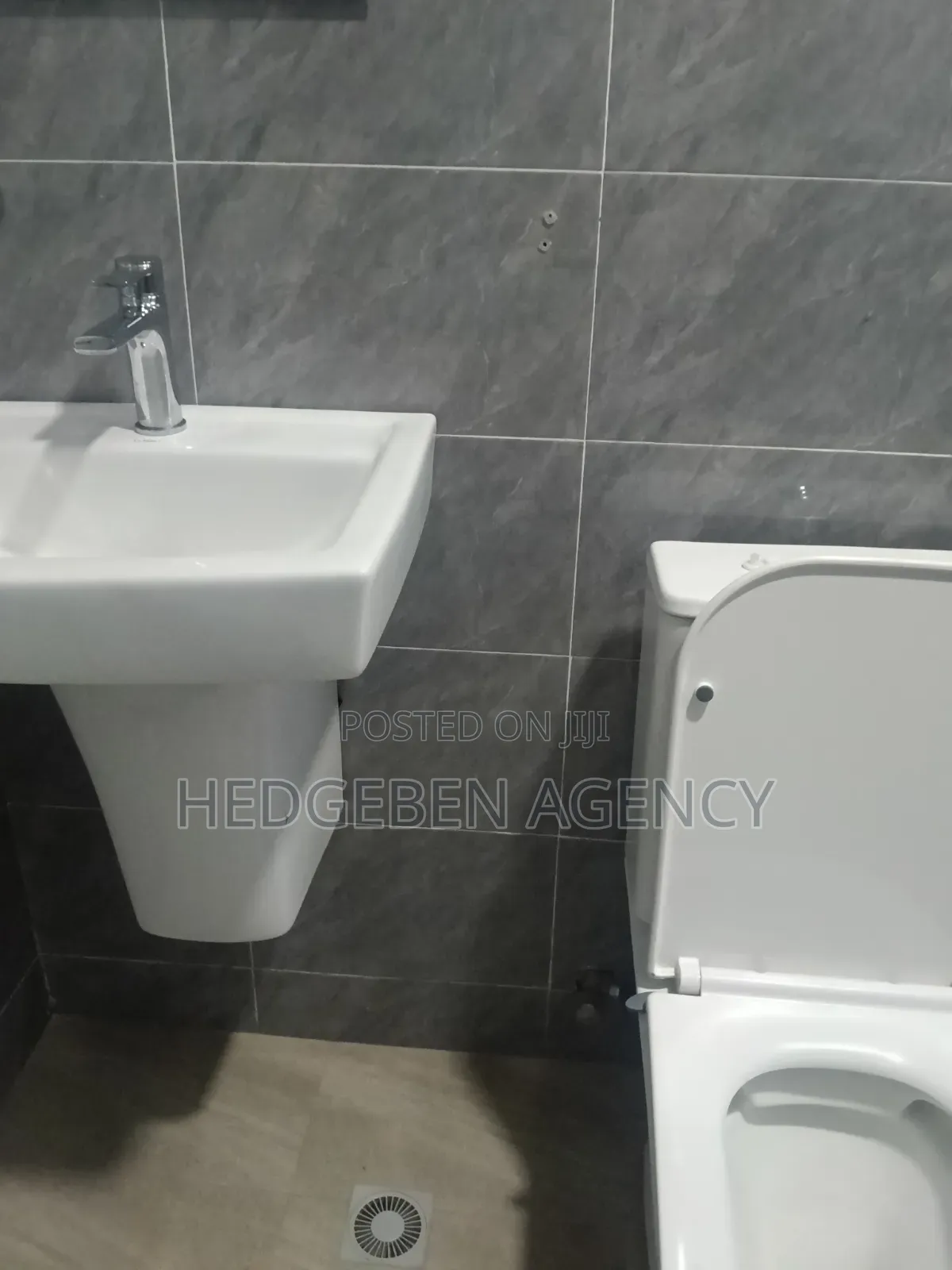 2bdrm Apartment in Ghana Flag for rent